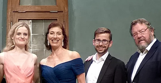 Jestaedt-Hoelzl-Johannsen-Holl Jestaedt-Hoelzl-Johannsen-Holl